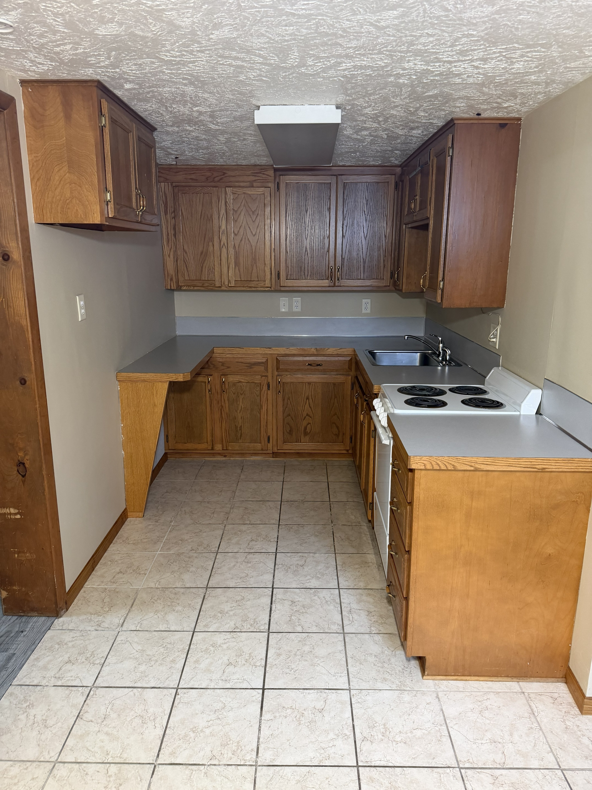 2606 1/2 Hancock St